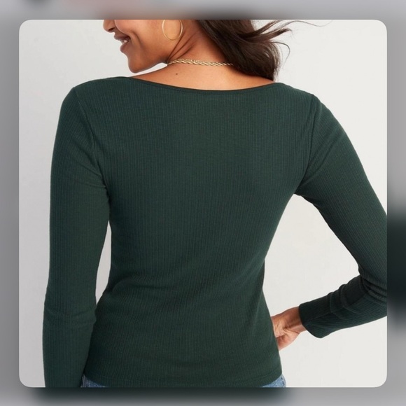 Old Navy Cinched Green Ribbed long sleeve - Picture 2 of 10